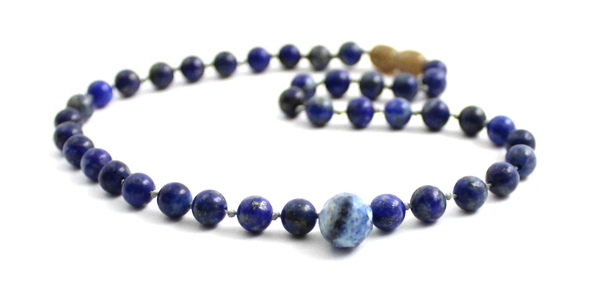Lapis Lazuli Gemstone Knotted Blue Necklace with Pendant